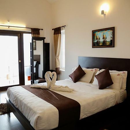 Paradise Perfect - Non Smoking Non Alcoholic No Unmarried Couples Udagamandalam Exterior foto