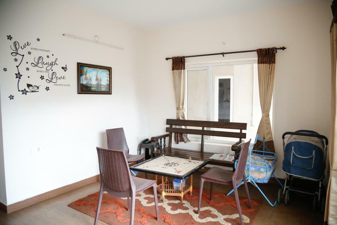 Paradise Perfect - Non Smoking Non Alcoholic No Unmarried Couples Udagamandalam Exterior foto